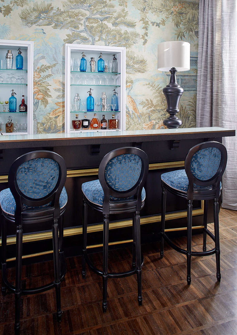 papier-peint-derriere-un-bar.jpg__PID:5423f8dc-07ec-41b1-a9a5-8011e4712593